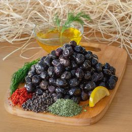 1 kg Özel Siyah Zeytin