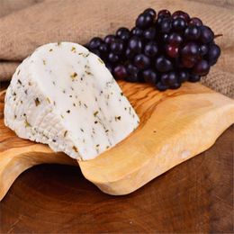 Ayvalık 500 gr Kekikli Sepet Peyniri