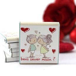 Dark Brown 48 Adet Beni Sever Misin Yazılı Bitter ve Sütlü Madlen Çikolata