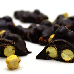 Dark Brown Chocolates & Confections 1 kg Ağın Leblebili Bitter Roş Çikolata