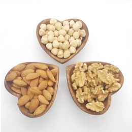 Dilşeker 2.25 kg Çiğ Badem + Ceviz İçi + Fındık 3'lü Karışık Kuruyemiş