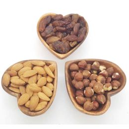 Dilşeker 750 gr Besni Üzüm + Çiğ Fındık + Çiğ Badem 3'lü Karışık Kuruyemiş