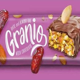 Granio 40 gr Hurmalı Bademli Çikolata Kaplamalı Bar