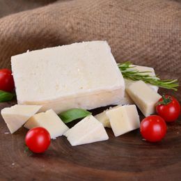 Gurmepark 1 kg Ayvalık Keçi Tulum Peyniri