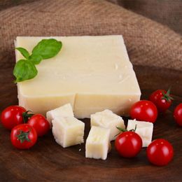 Gurmepark 1 kg İnek Ayvalık Tulum Peyniri