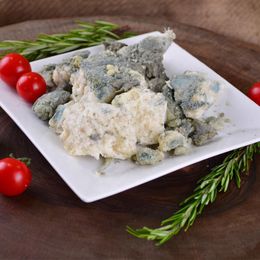 Gurmepark 700 gr Konya Küflü Tulum Peyniri