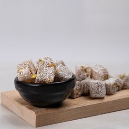 Leblebi Çarşısı 1 kg Çifte Kavrulmuş Antep Fıstıklı Lokum