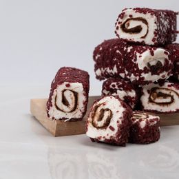 Leblebi Çarşısı 1 kg Vişne Parçacıklı Çikolatalı Lokum