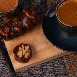 Leblebi Çarşısı 500 gr Siyah Üzüm Pekmezli Cevizli Sucuk