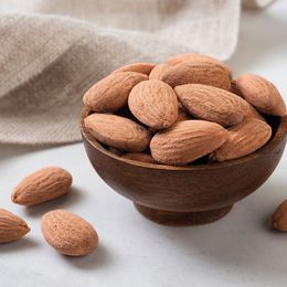 Makbul 1 kg Kavrulmuş Badem