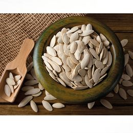 Makbul 2 kg Çiğ Sivri Kabak Çekirdeği