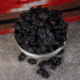 Nefisso 1 kg Çekirdekli Kara Üzüm