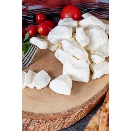 Nefisso 4x2.5 kg Antep Usulü Keçi Az Tuzlu Salamura Antep Peyniri
