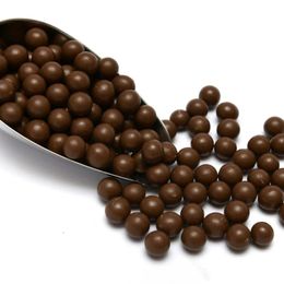 Qavruq 500 gr Sütlü Çikolatalı Fındıklı Draje
