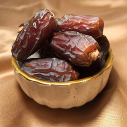 Ticaret Denizi 1550 gr İri Boy Jumbo Etli Doğal Şekersiz Medine Mebrum Hurması