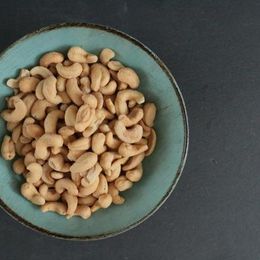 Ticaret Denizi 1950 gr Çiğ Yeni Mahsül Taze Yağsız Tuzsuz Lüx Premium 1. Kalite Kaju