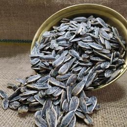 Ticaret Denizi 400 gr Dakota İri Boy Elek Üstü İnegöl Yerli Kavrulmuş Tuzlu Siyah Ay Çekirdeği