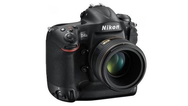 Nikon D4s